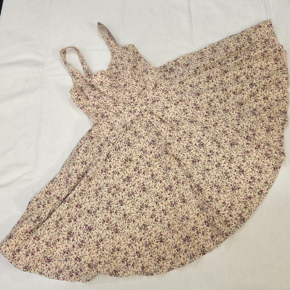 Soprano Floral Mini Dress in Cream and Purple
